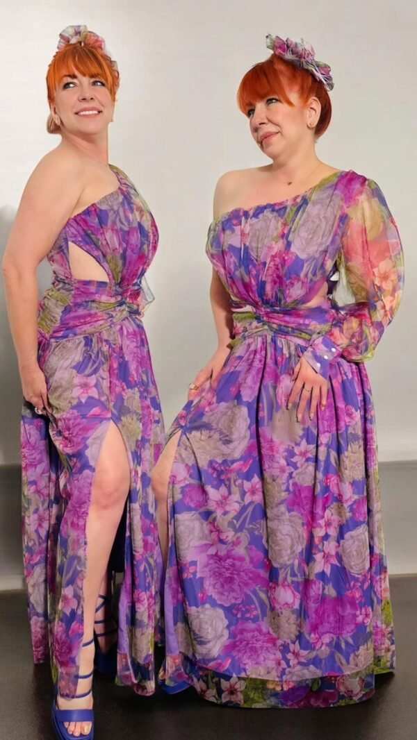 Vestido de Seda de Un Hombro con Estampado Floral - Elegancia Romántica y Toque Exótico